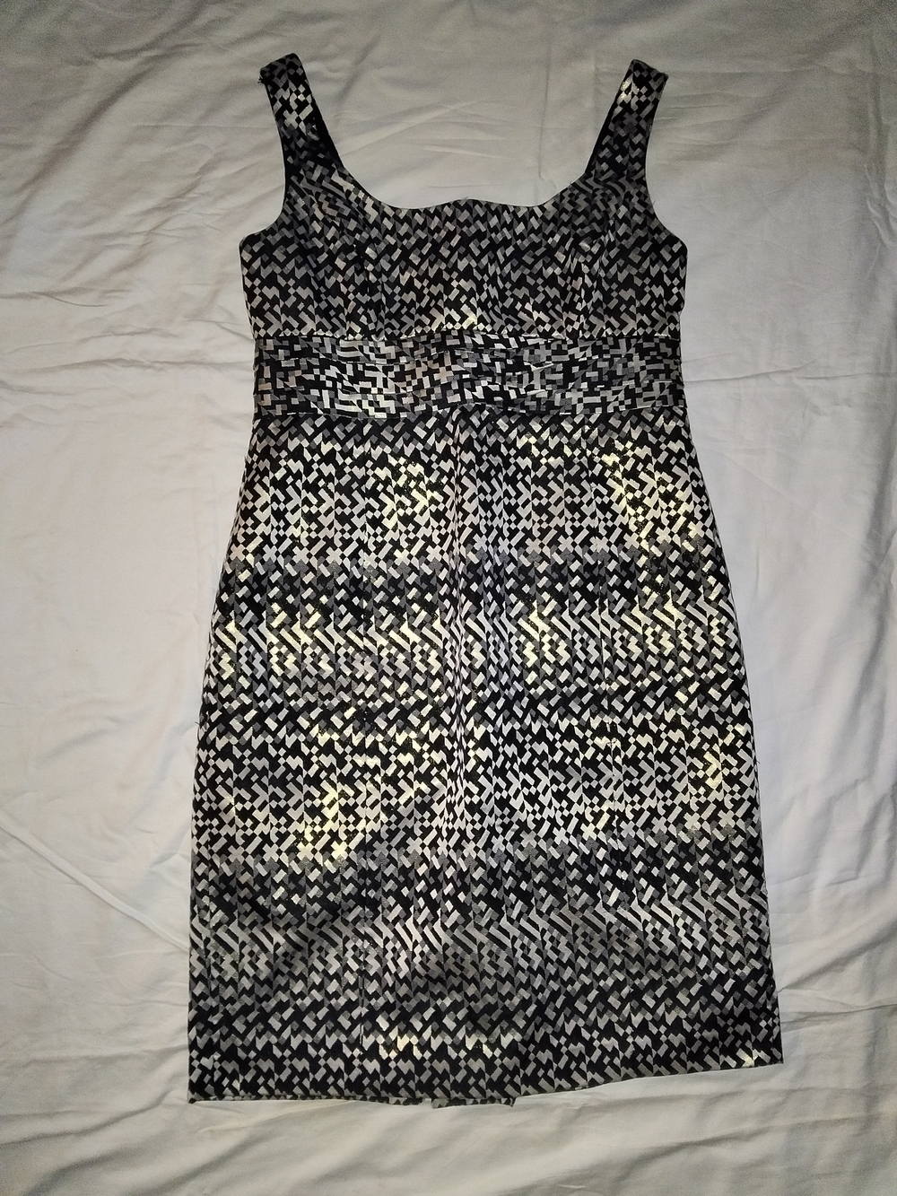 Jones New York Black and White Geometric Midi Dress